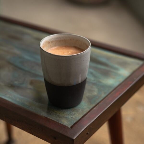mugs black grey background
